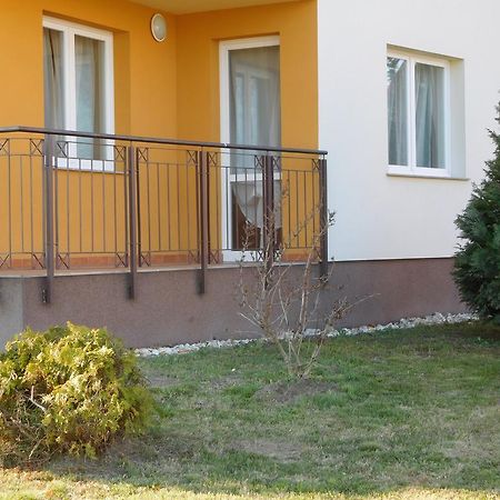 Jade Apartment Hegyko Bagian luar foto